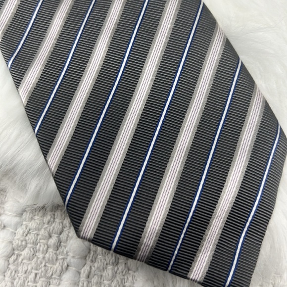 Brioni Stripe Ripp Silk Tie Men’s Necktie - Picture 2 of 10